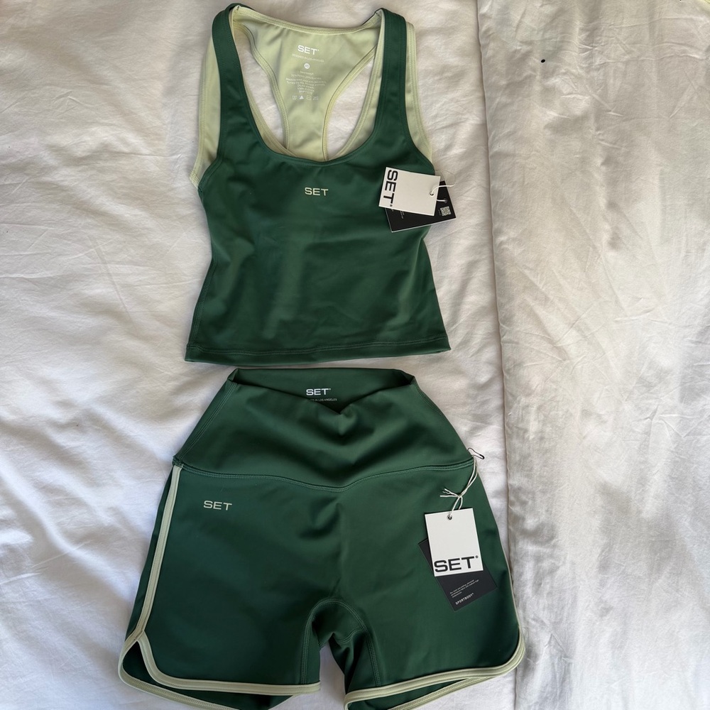 NWT SET Active Club Set - lawn - Picture 2 of 8